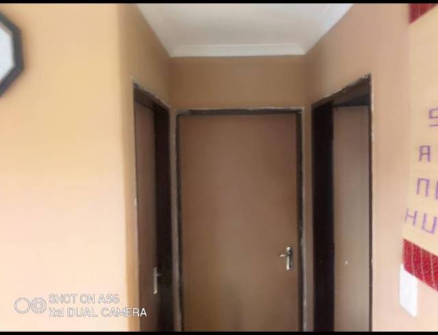 2 BEDROOM HOUSE FOR SALE IN REFILWE